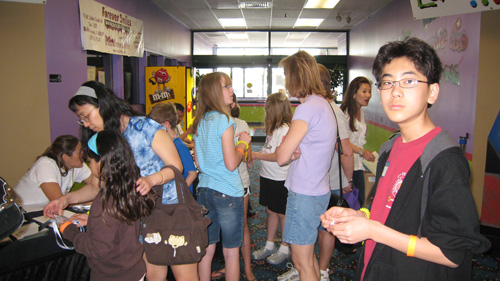 Kids Club Bowling Party